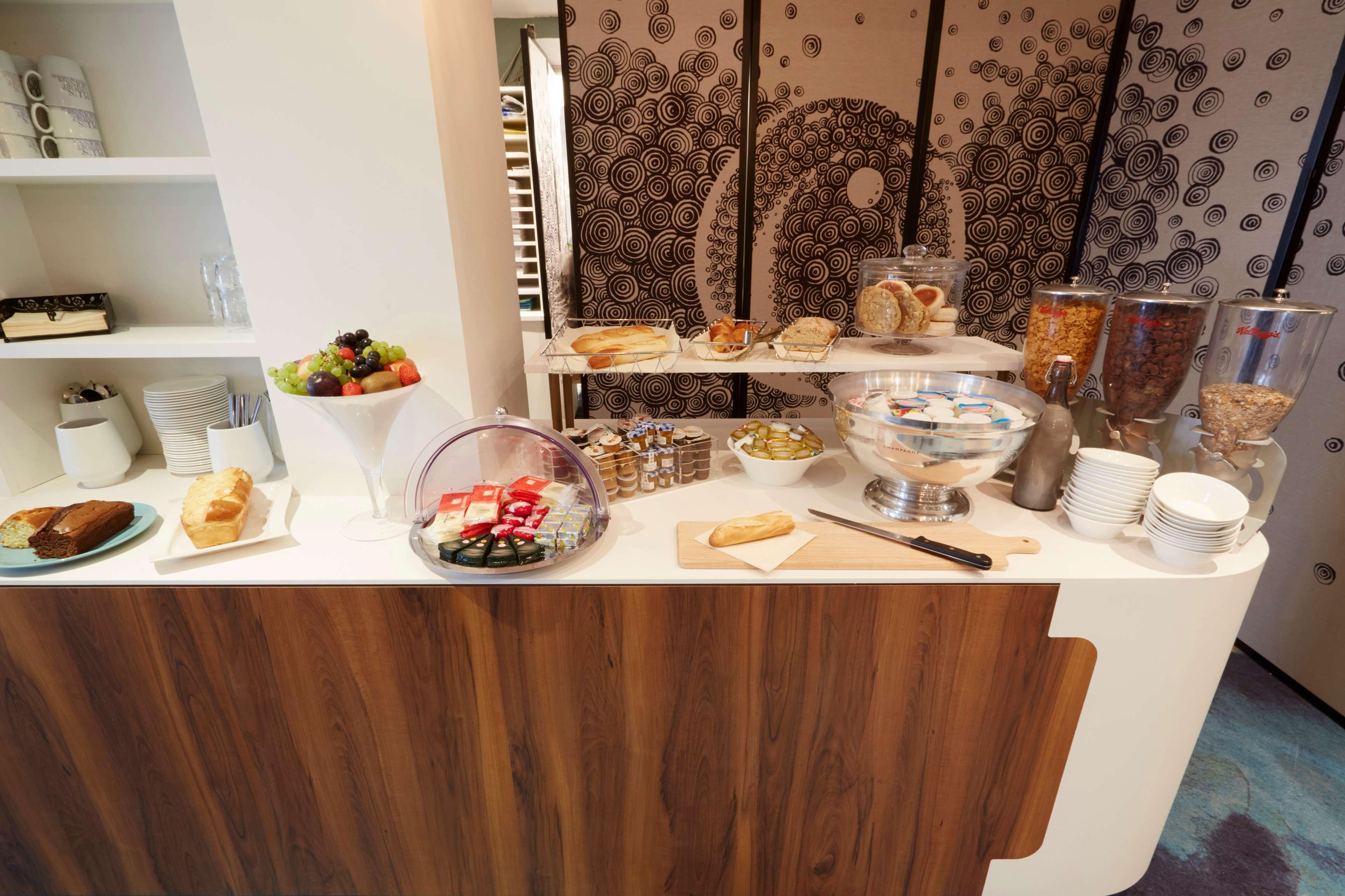 Hotel Europe And Spa Reims Bagian luar foto