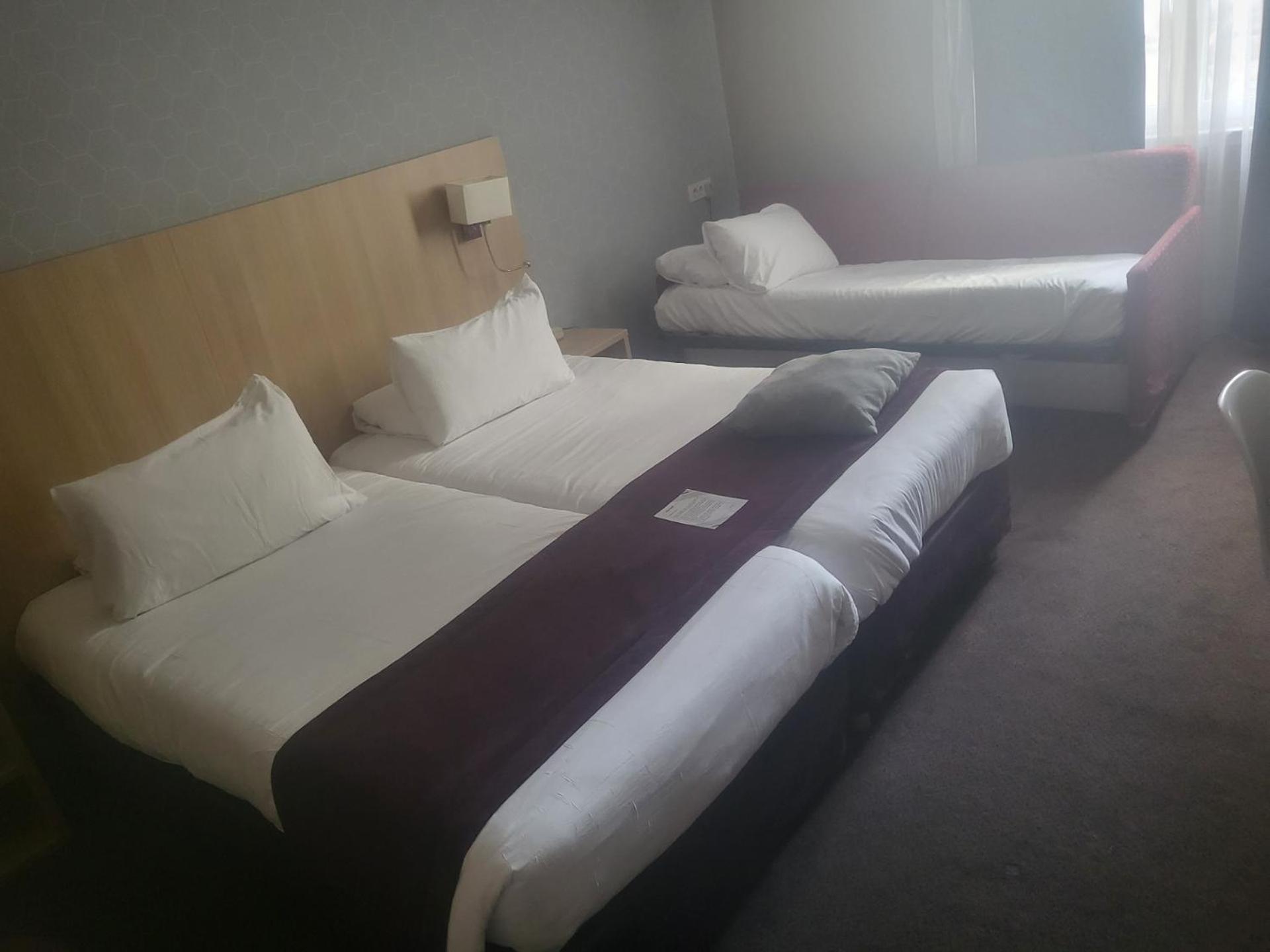 Hotel Europe And Spa Reims Bagian luar foto
