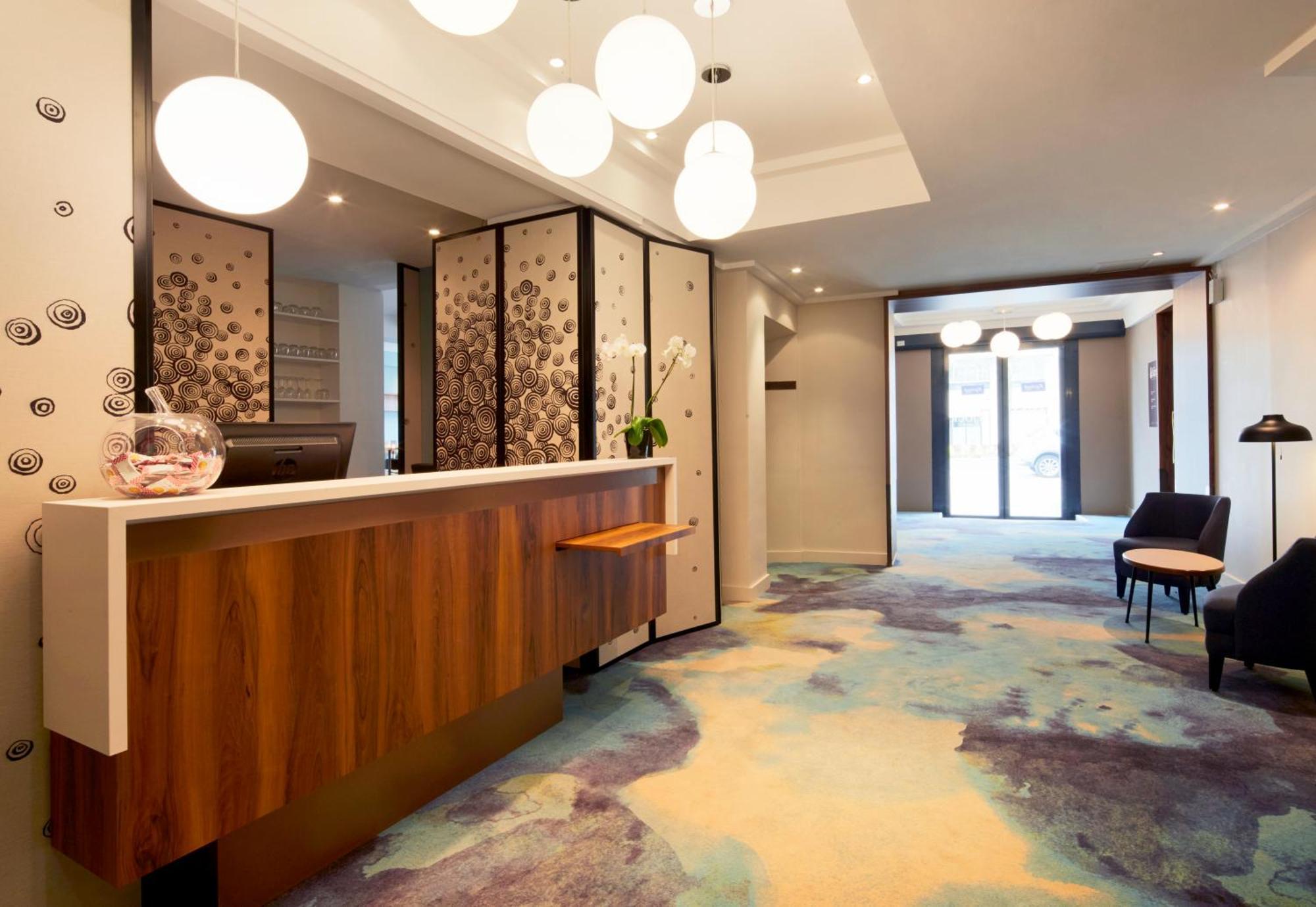 Hotel Europe And Spa Reims Bagian luar foto