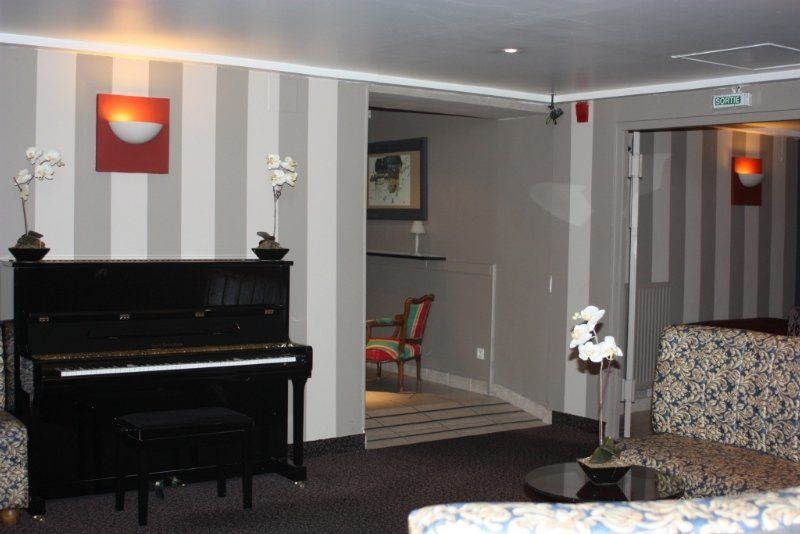Hotel Europe And Spa Reims Bagian luar foto